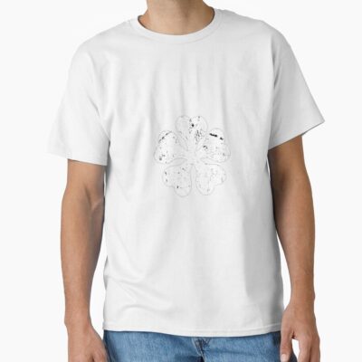 Alternative view of Black Clover Five Leaf Emblem T-shirt